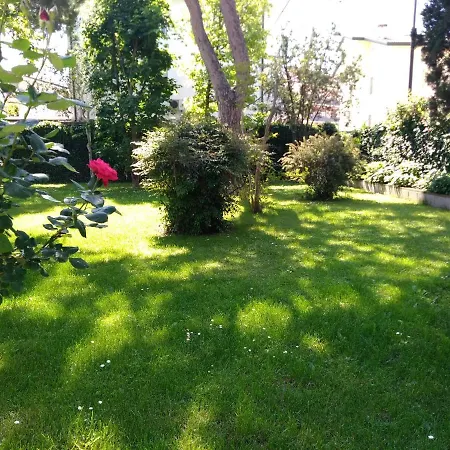 And Sail לינה וארוחת בוקר קאורלה