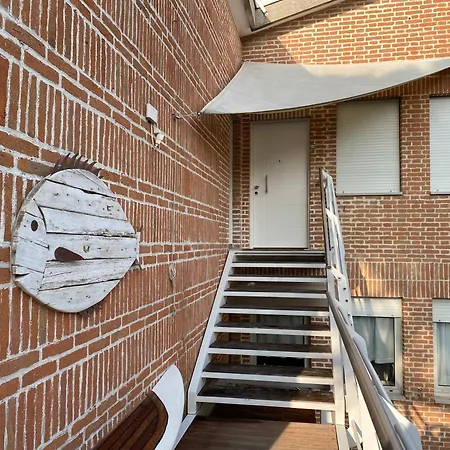 Bed & Breakfast And Sail