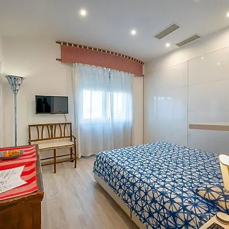 And Sail Bed & Breakfast 3*