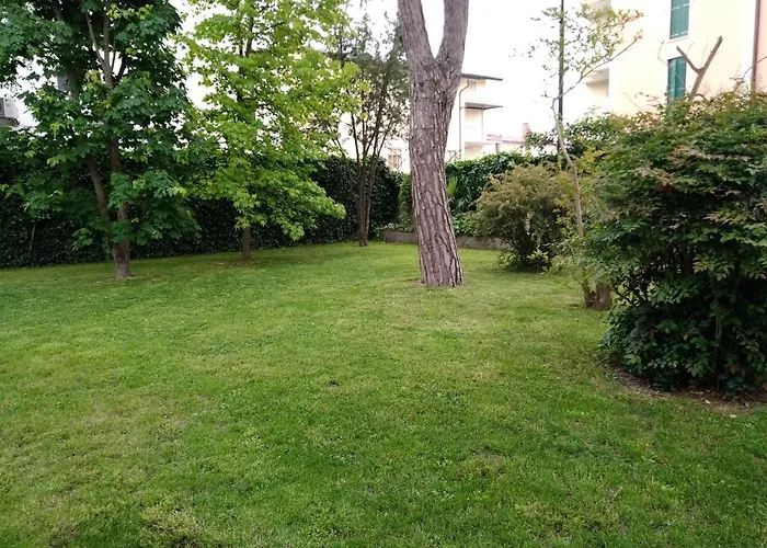 Bed & Breakfast And Sail